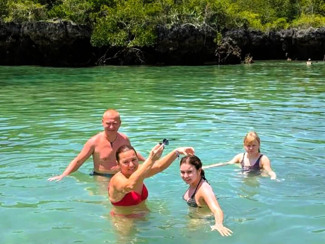 Safari Blue trip full day tour image